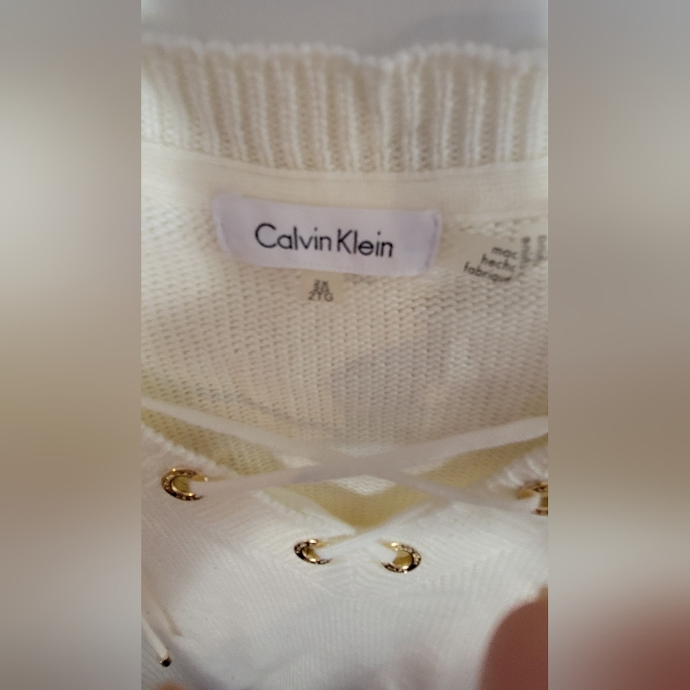Sweater - Picture 3 of 3